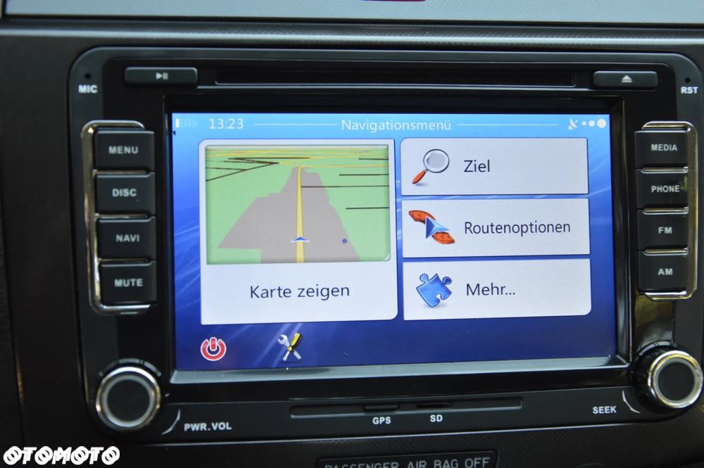 Volkswagen Passat 1.6 Trendline - 24