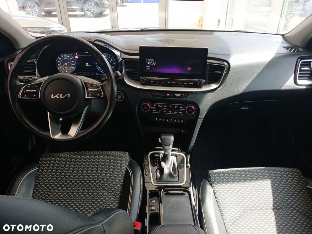 Kia XCeed 1.6 T-GDI Business Line DCT - 19