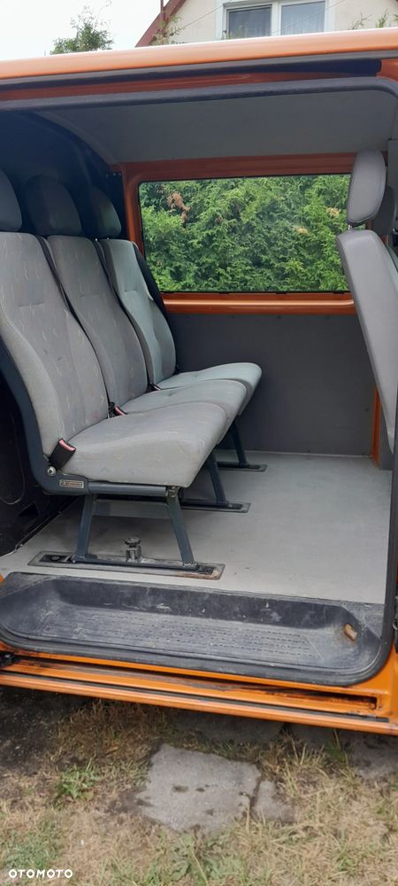 Volkswagen Transporter - 4