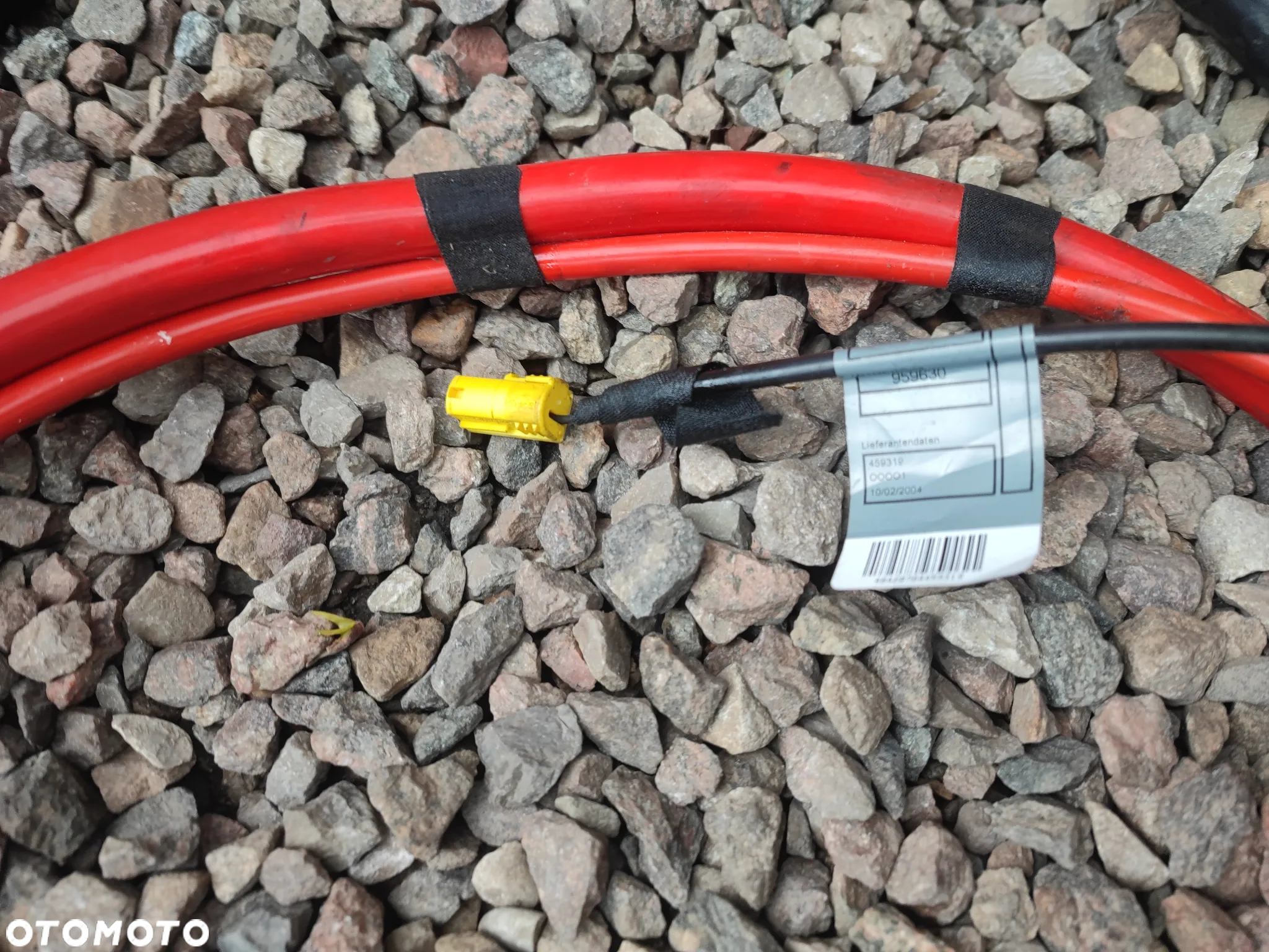 BMW E46 ORYGINALNY KOMPLETNY KABEL AKUMULATORA PLUSOWY NA TYŁ + KLEMA + BEZPIECZNIK O NR. 61 12 8 373 945 OEM W BARDZO DOBRYM STANIE DO SILNIKÓW BENZYNOWYCH - 6