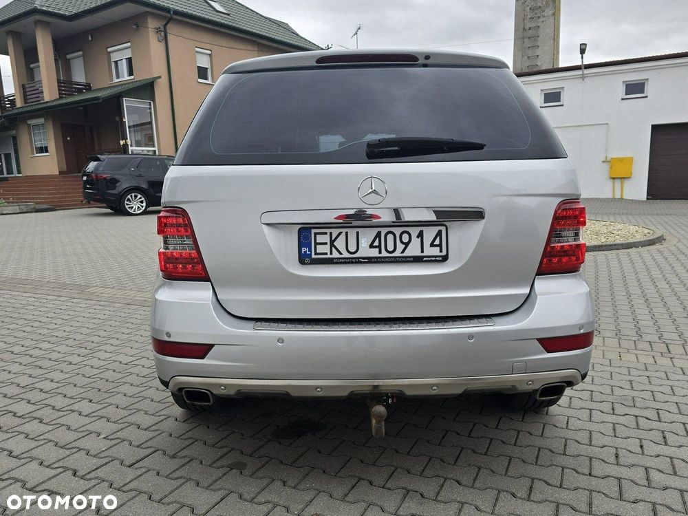 Mercedes-Benz ML - 10