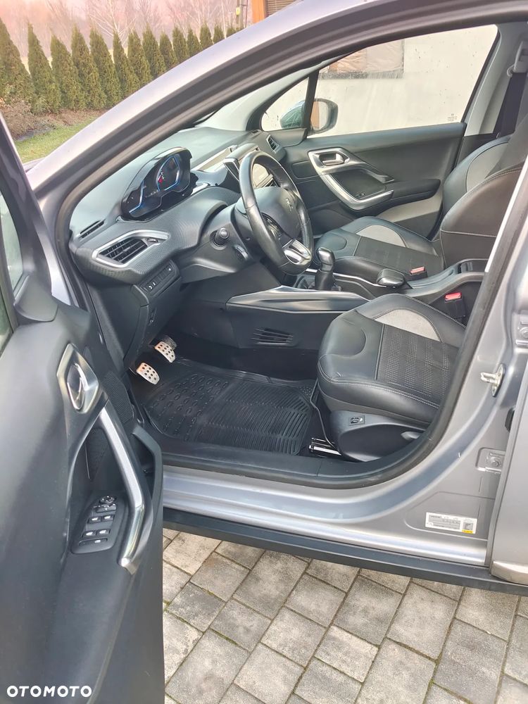 Peugeot 2008 PureTech 82 Allure - 36