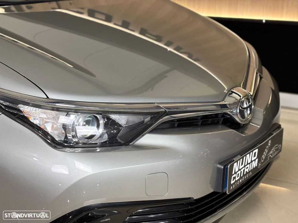 Toyota Auris Touring Sports - 4