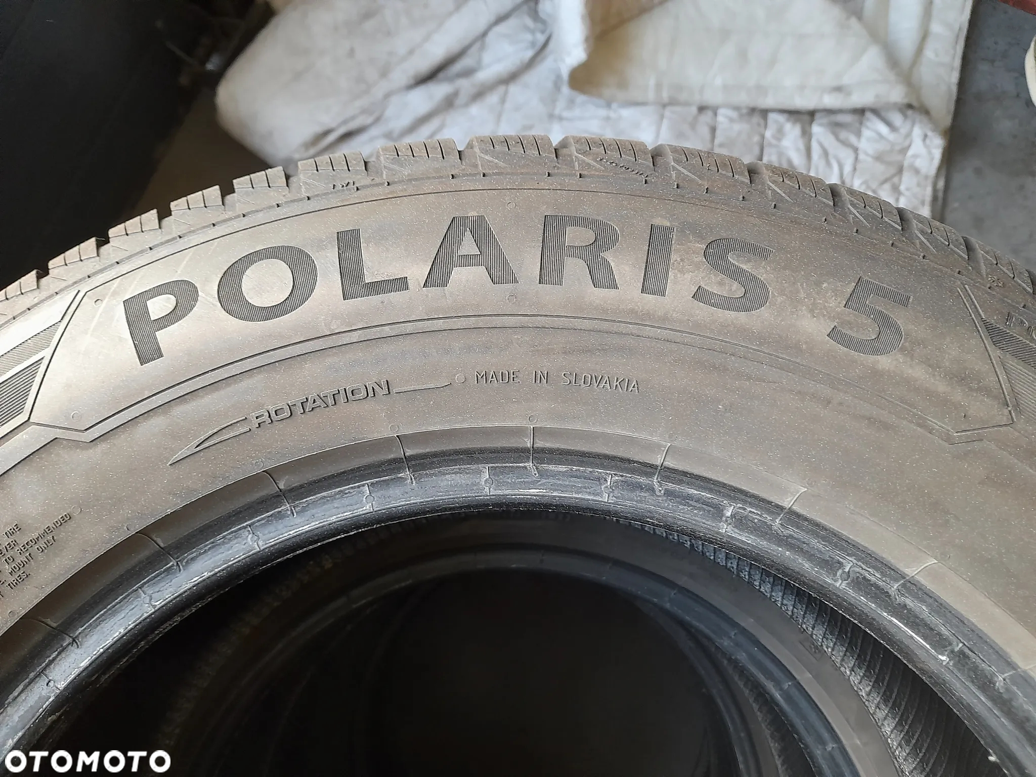 Opony zimowe Barum Polaris 5 215/70 16" 100H M+S - 3