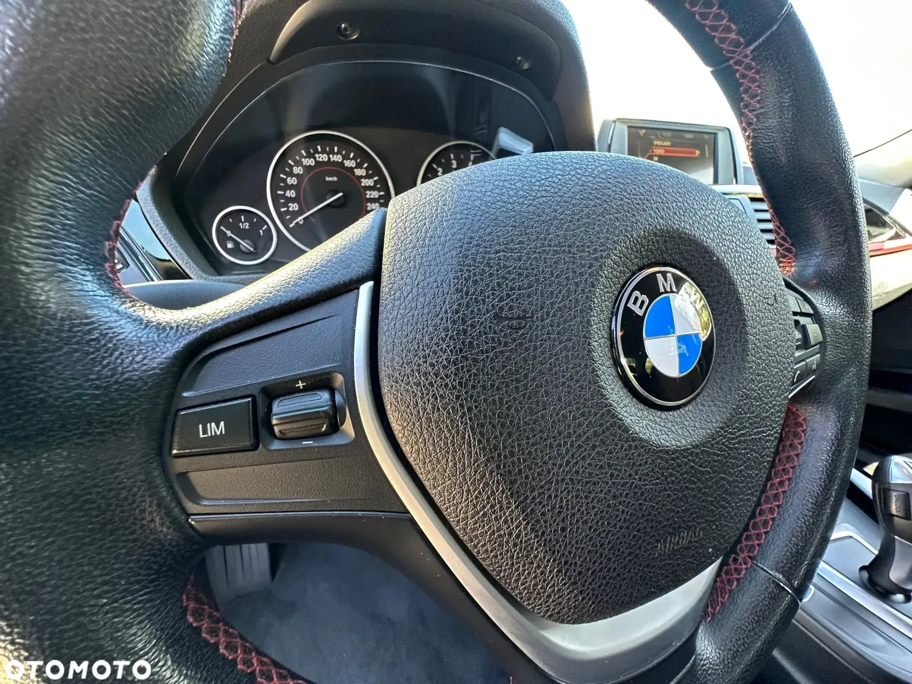 BMW Seria 3 - 34