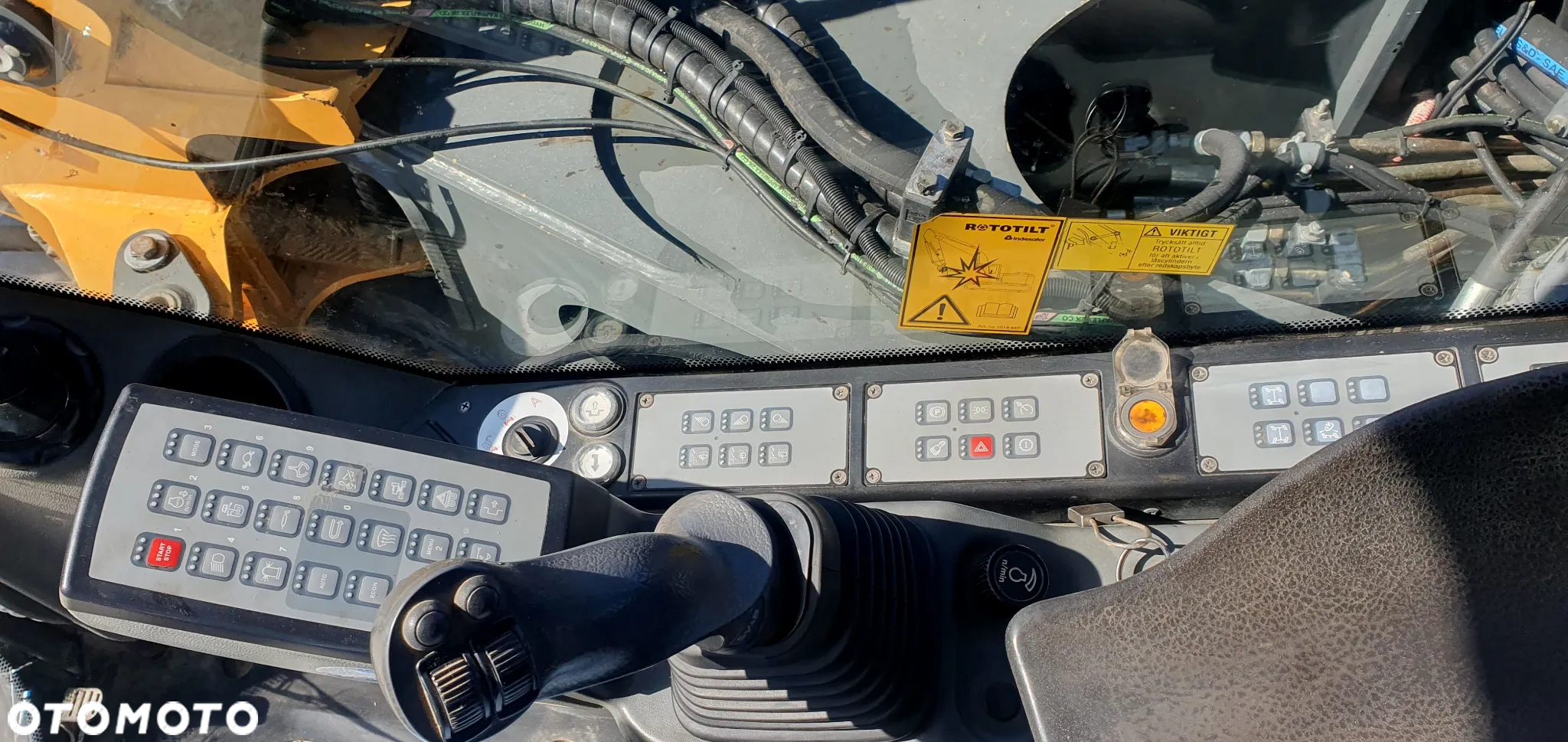 Liebherr A912 compact z rototiltem - 13