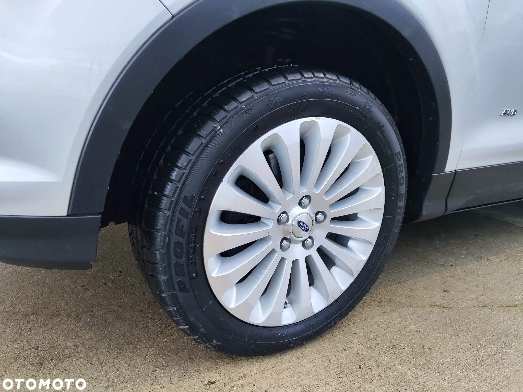 Ford Kuga 2.0 TDCi 4x4 SYNC - 13