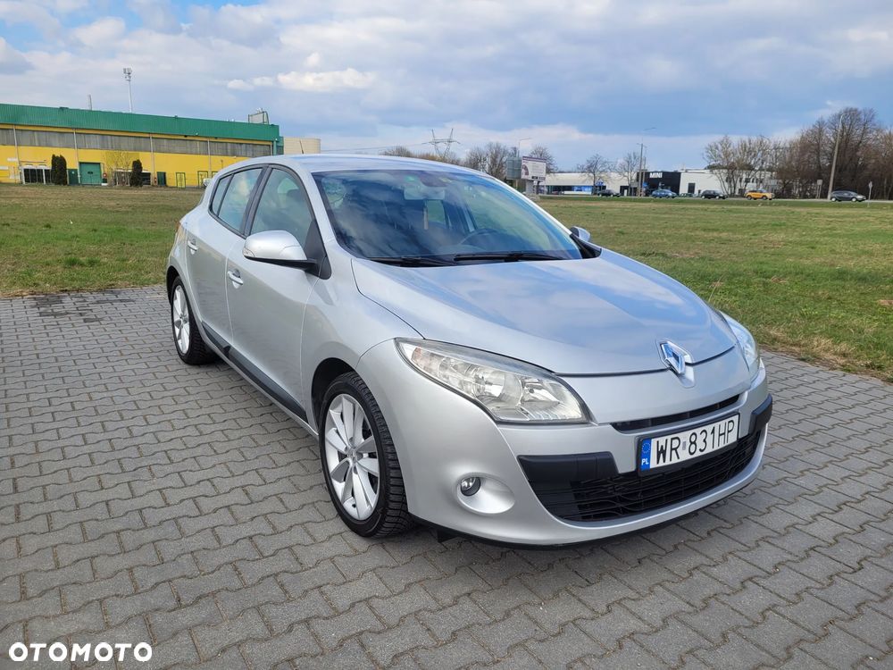 Renault Megane TCe 180 Dynamique - 12