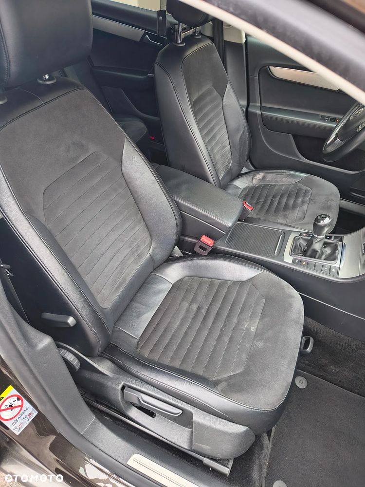 Volkswagen Passat 2.0 TSI Highline - 20