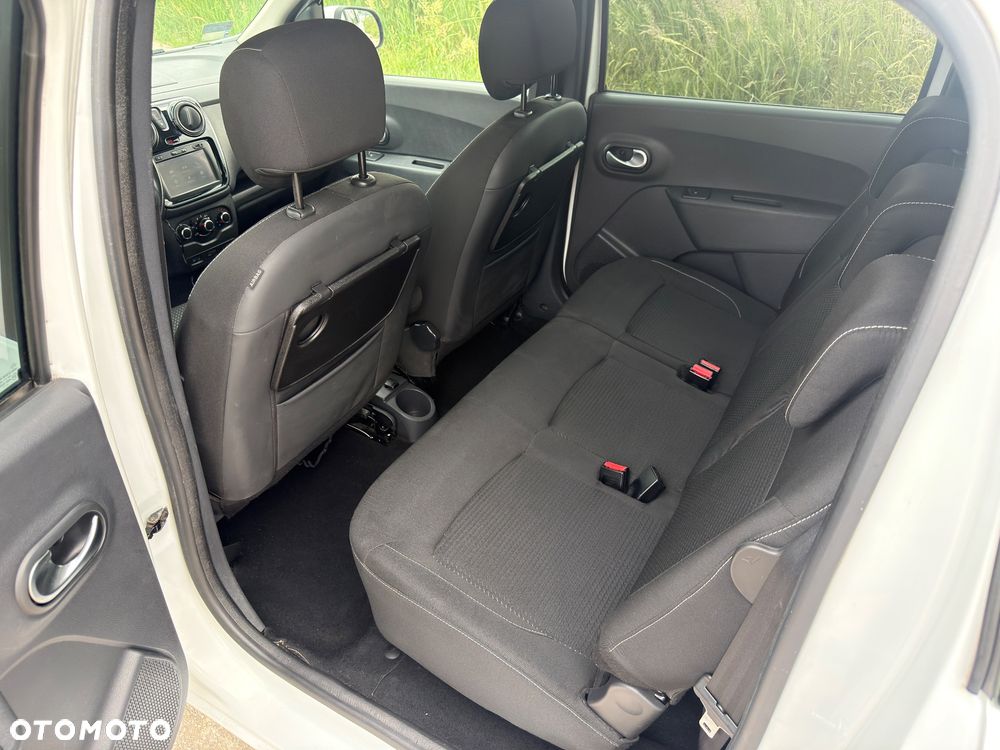 Dacia Lodgy 1.6 SCe Outdoor S&S - 22