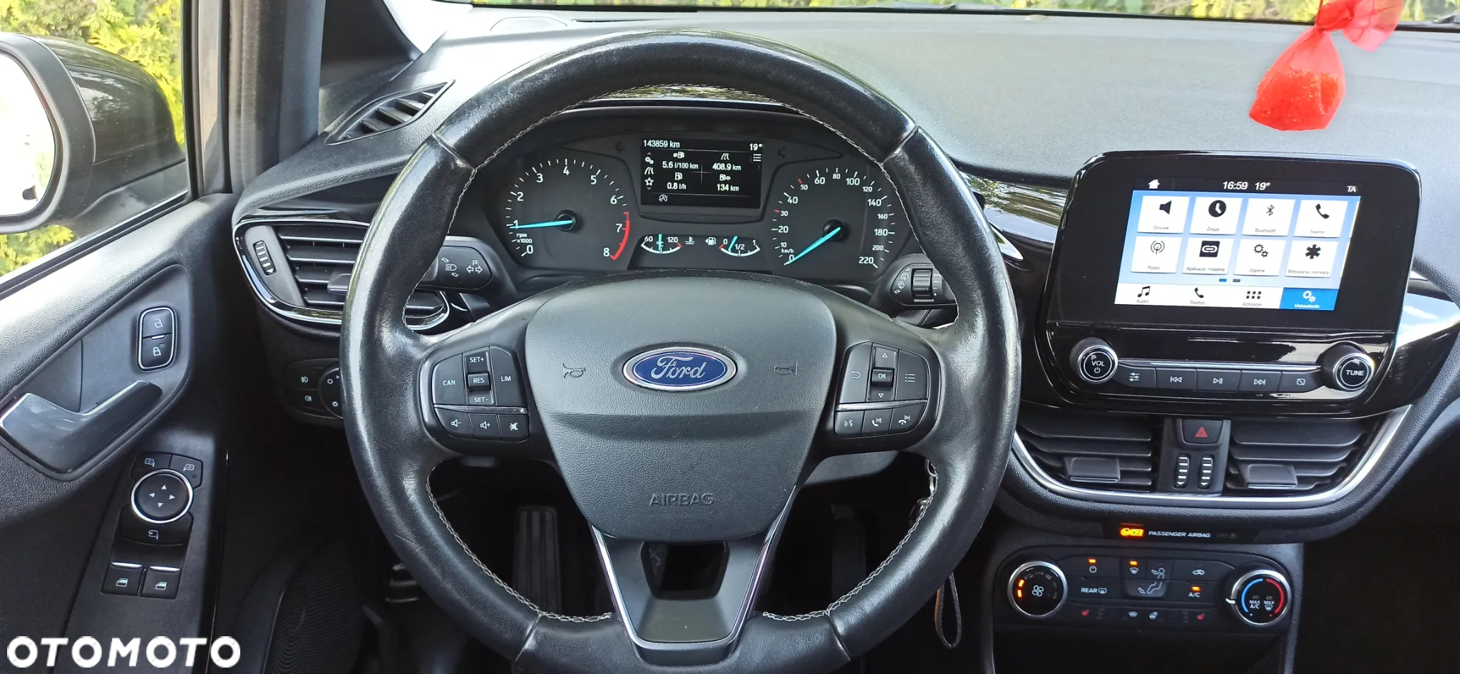 Ford Fiesta 1.0 EcoBoost Start-Stop SYNC Edition - 8