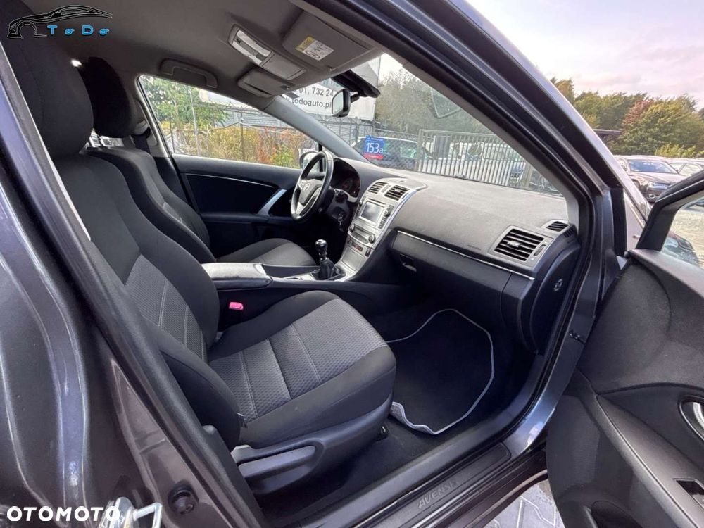 Toyota Avensis 2.0 D-4D Premium - 27