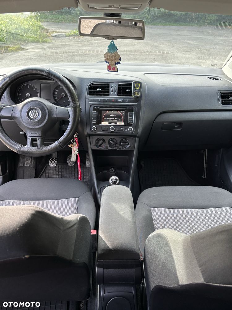 Volkswagen Polo - 8