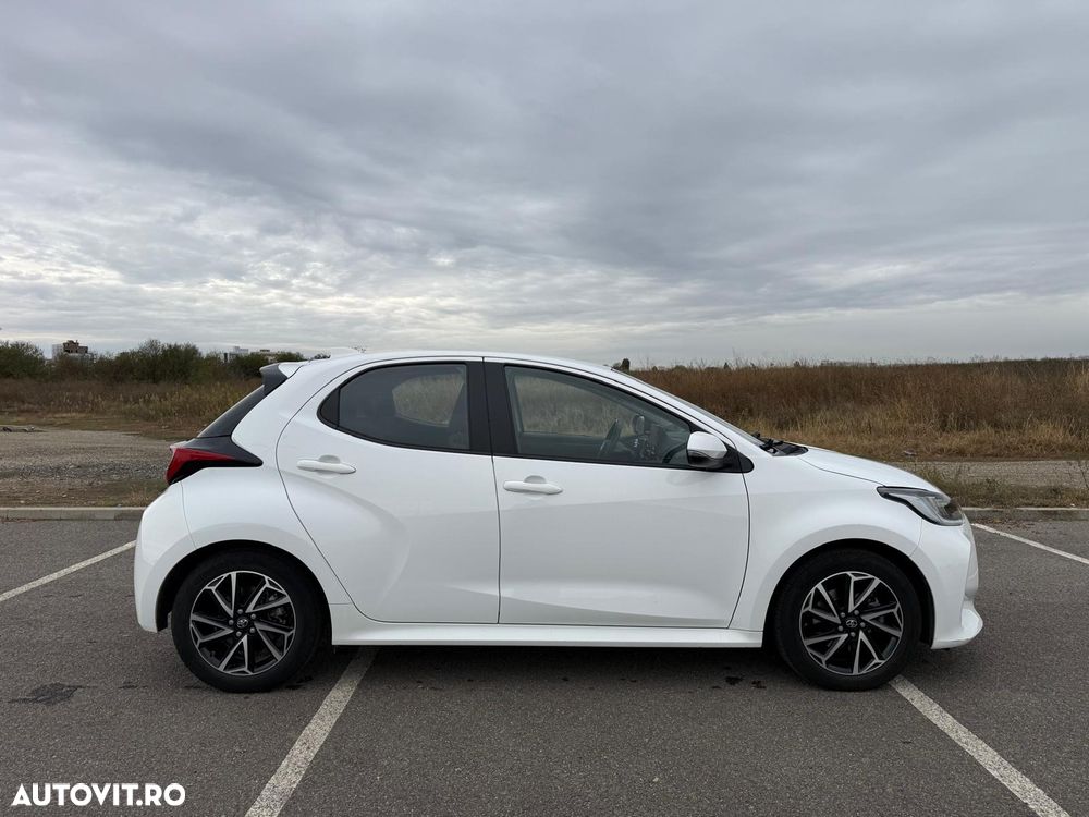 Toyota Yaris 1.5 VVT-i HSD Dynamic Plus - 5