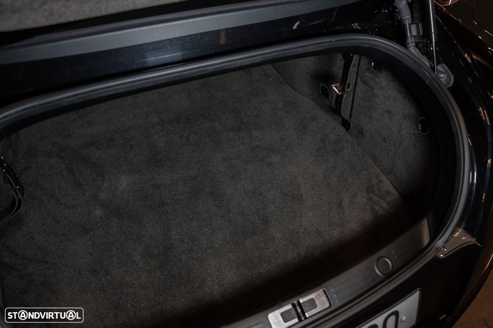 Aston Martin DB11 Volante V8 Auto - 31