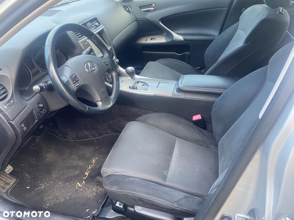 Lexus IS 250 Prestige - 20