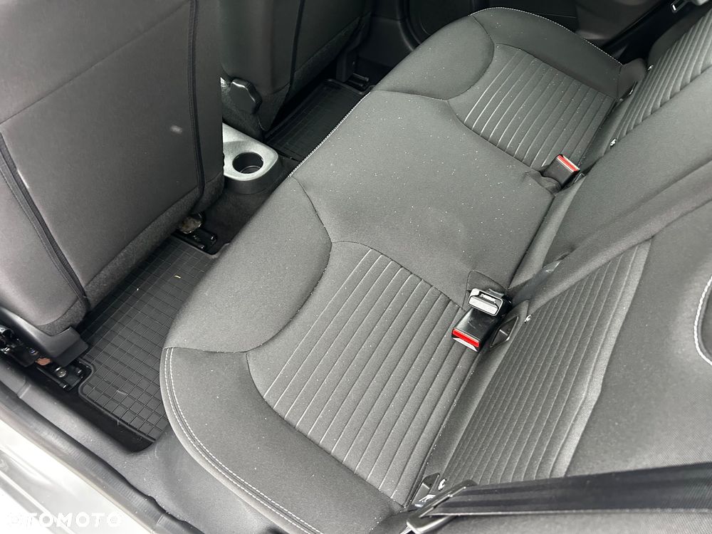 Renault Clio 1.2 16V 75 Limited - 22