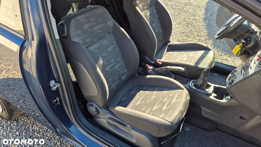 Opel Corsa 1.4 16V Satellite - 14