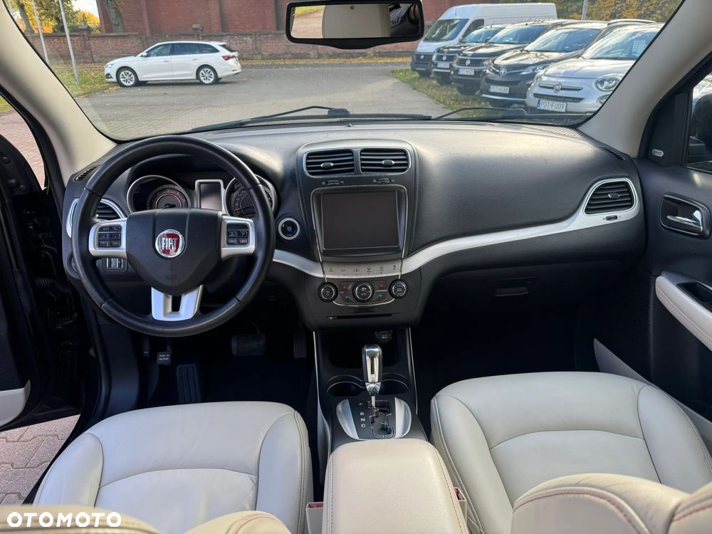 Fiat Freemont 2.0 Multijet Lounge AWD - 11