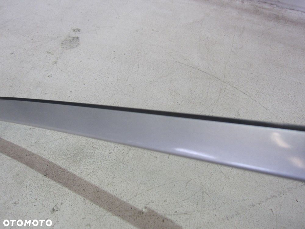 BMW X3 F25 LISTWA ZGARNIAJĄCA SZYBY PRAWA A14 MINERAL SILBER 51317286180 - 3