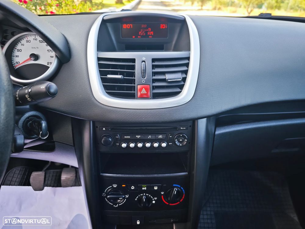 Peugeot 207 1.4 HDI XA - 11