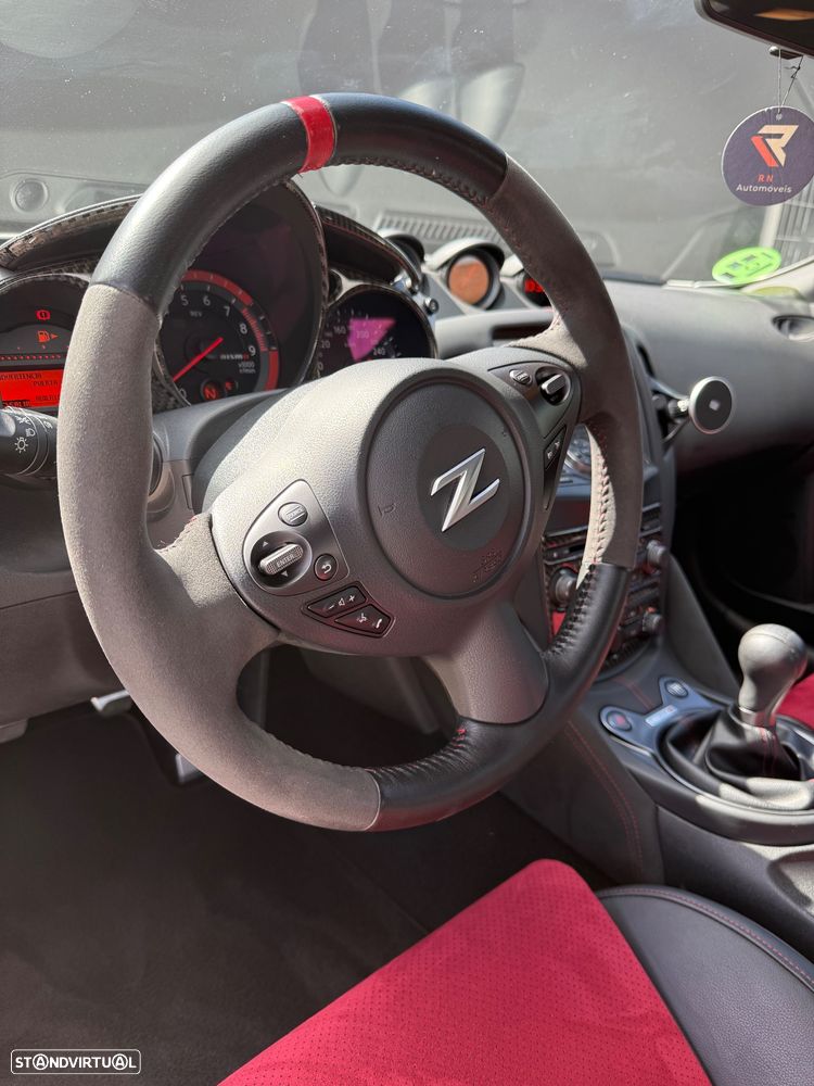 Nissan 370 Z NISMO - 12