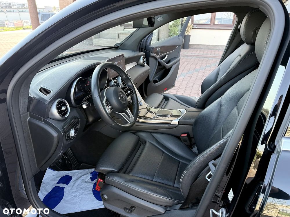 Mercedes-Benz GLC - 22