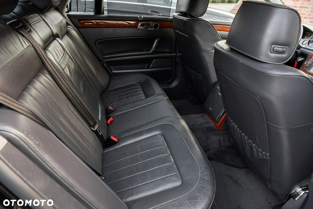 Volkswagen Phaeton - 9