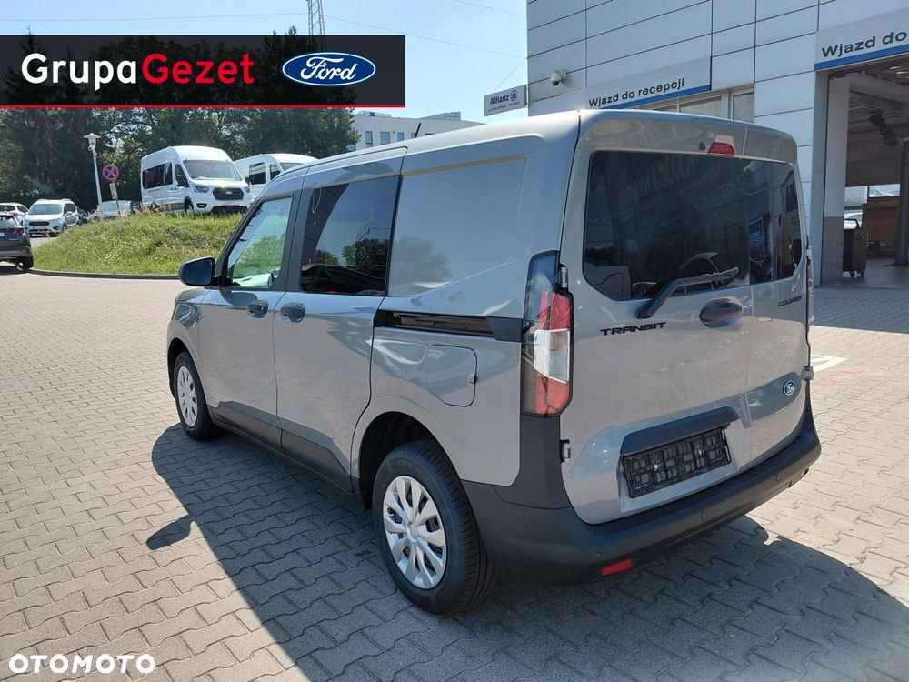 Ford Transit Courier - 4