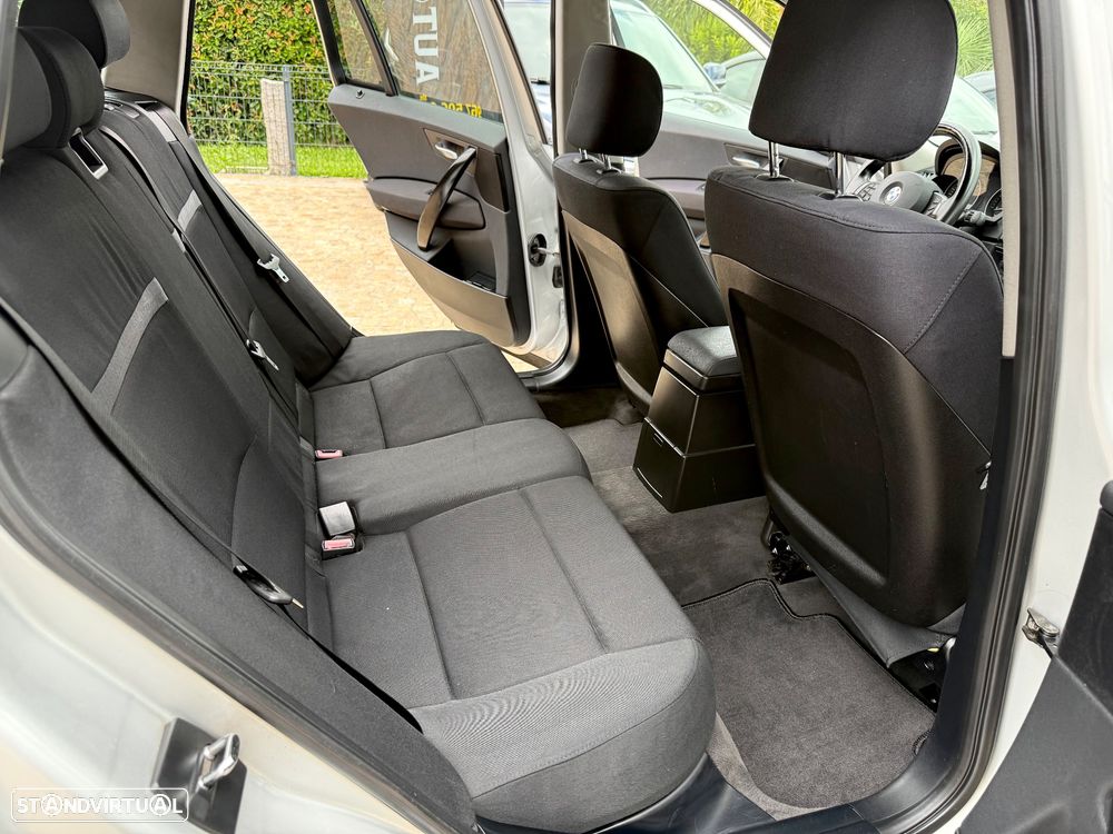 BMW X3 2.0 d — fotografia 46