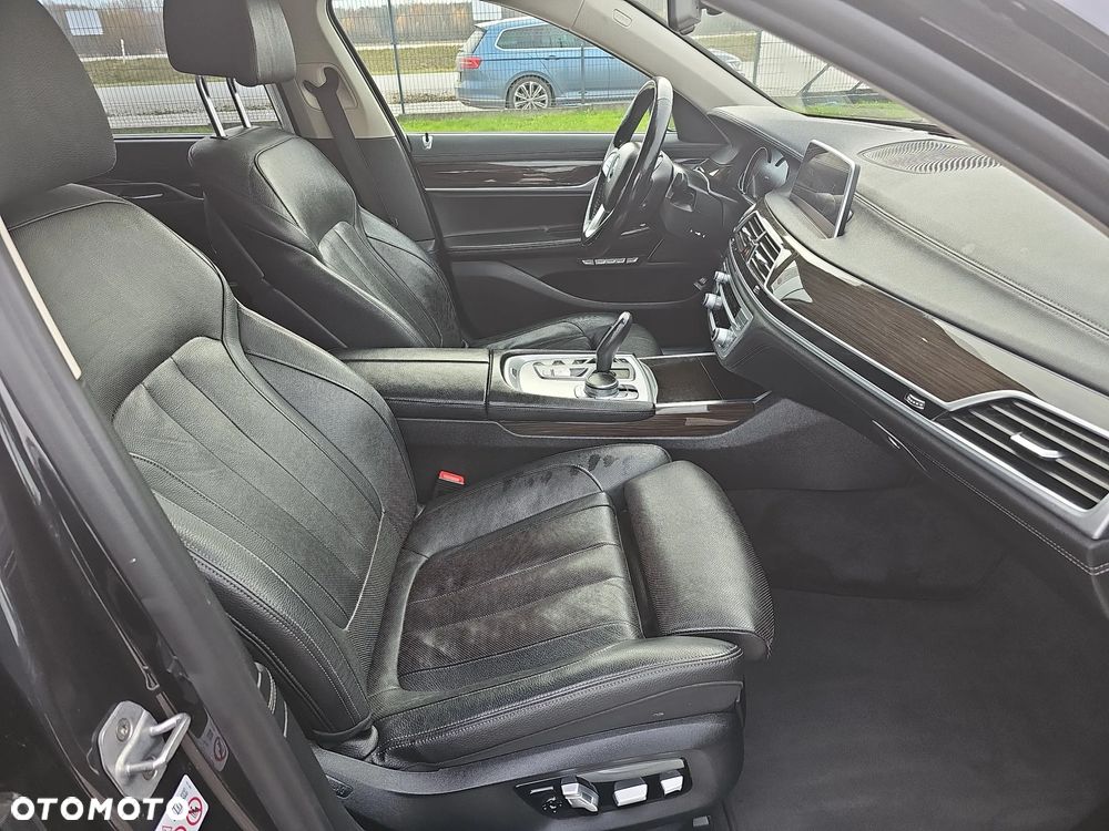 BMW Seria 7 740Le xDrive iPerformance - 20