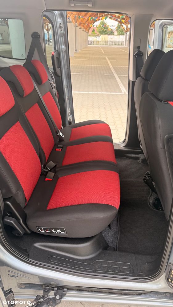 Fiat Doblo 2.0 Multijet 16V Emotion - 11