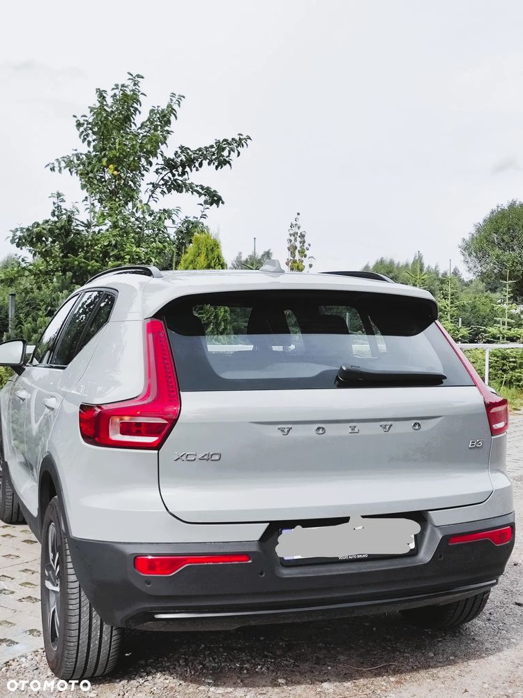 Volvo XC 40 B3 Plus Dark - 19
