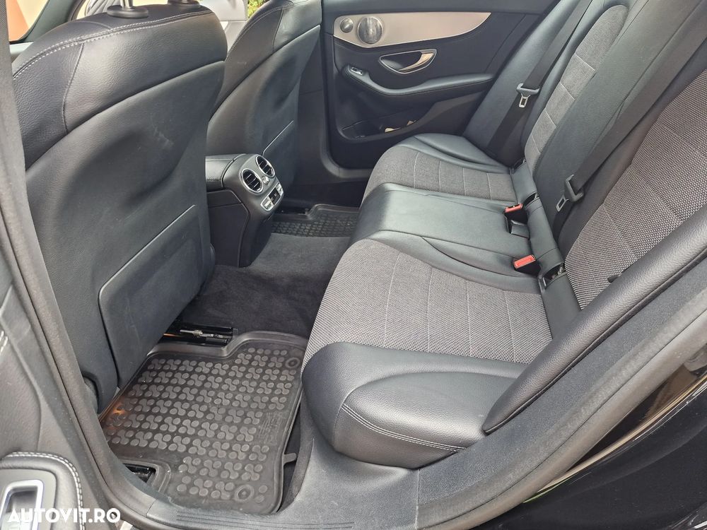 Mercedes-Benz C 250 (BlueTEC) d 4Matic 7G-TRONIC Avantgarde - 23