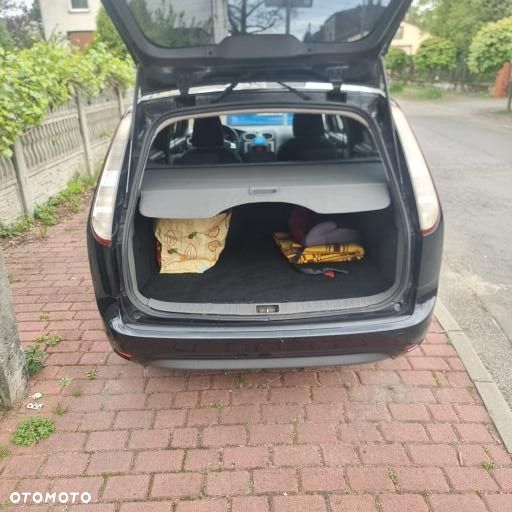 Ford Focus 1.8 TDCi Ambiente - 12