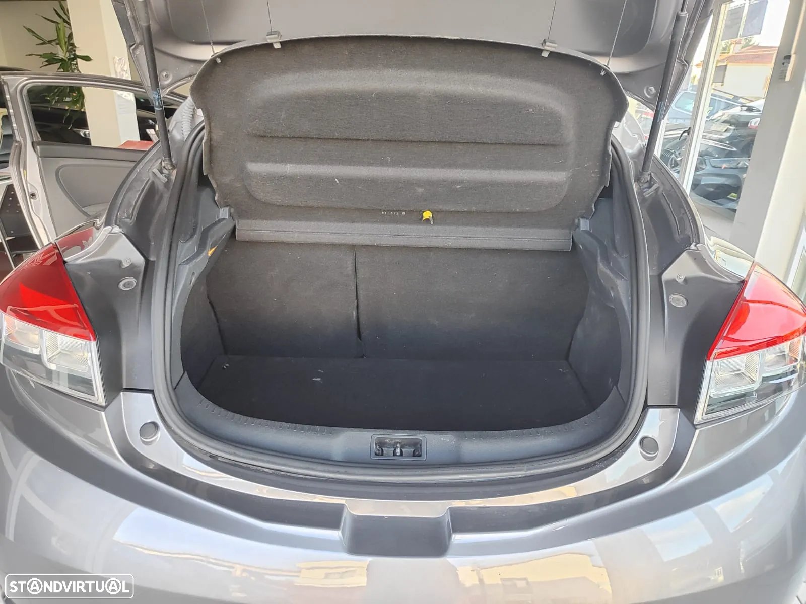 Renault Mégane Coupe 2.0 T 16V RS - 14