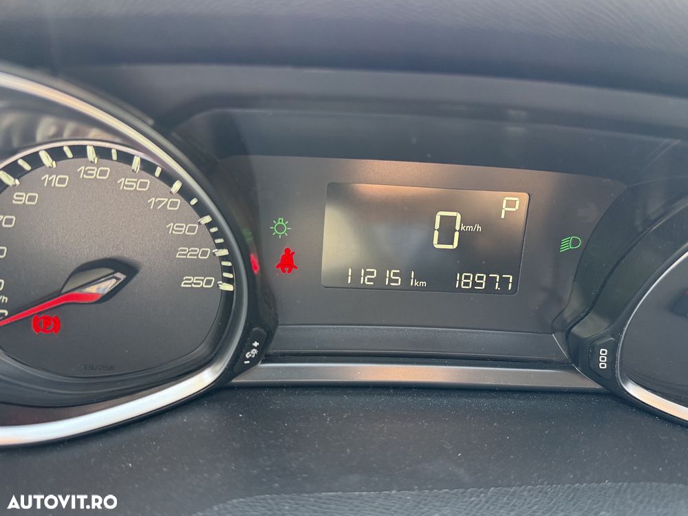 Peugeot 308 - 7
