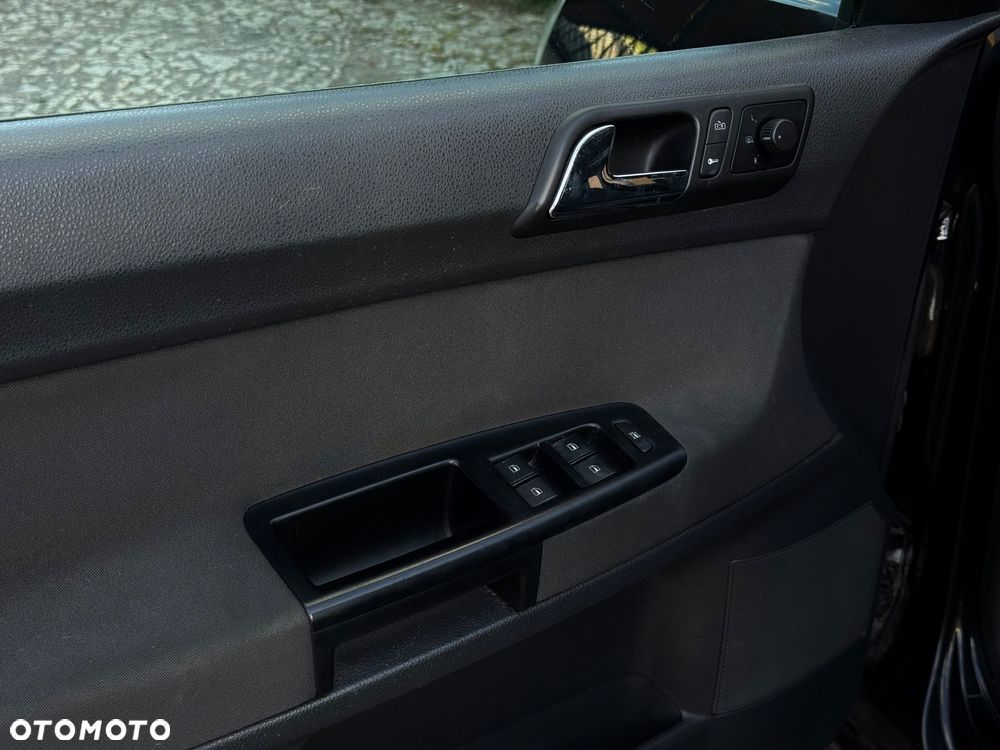 Volkswagen Polo - 8