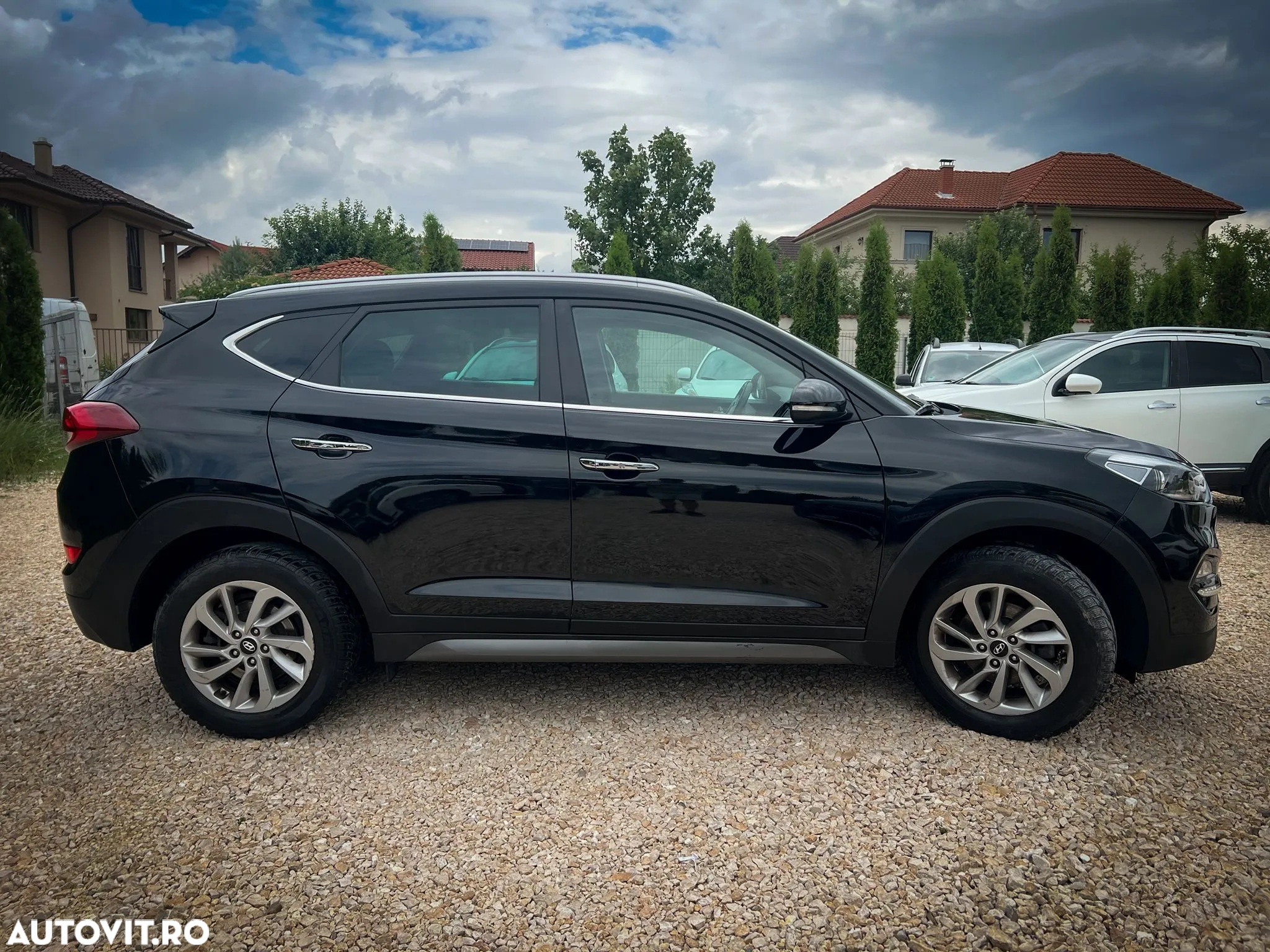 Hyundai Tucson blue 1.7 CRDi 2WD DCT Premium - 3