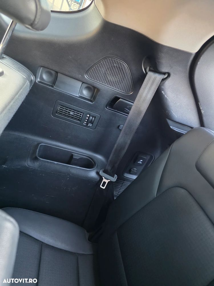 Hyundai Santa Fe Grand 2.2 CRDI 4WD Automatik Premium - 24