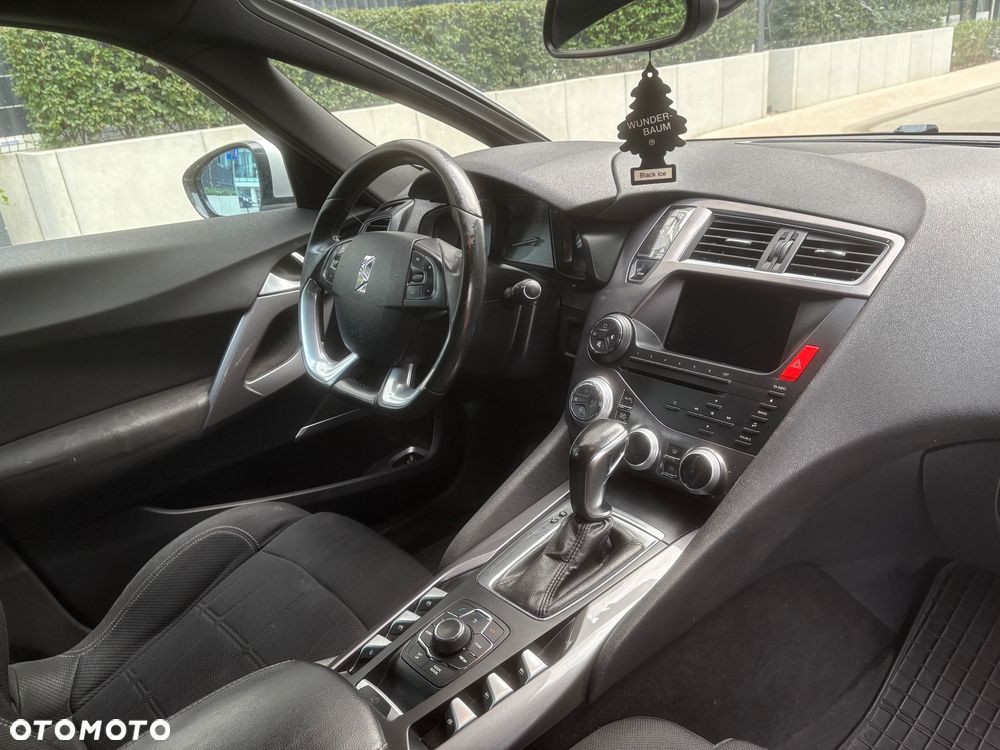 Citroën DS5 1.6 THP SoChic - 15