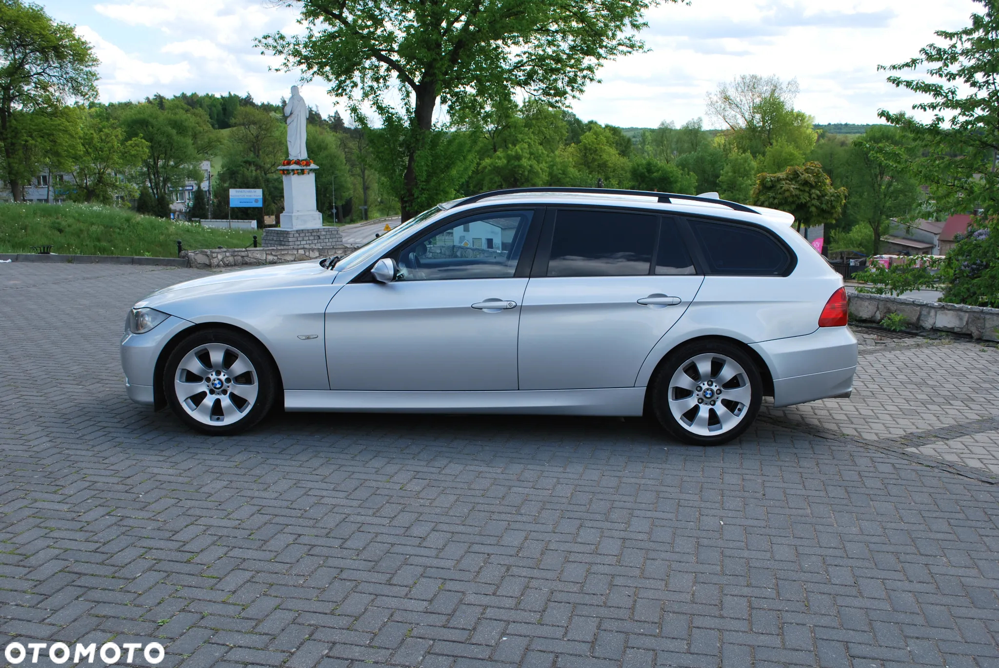 BMW Seria 3 320d DPF Touring - 8