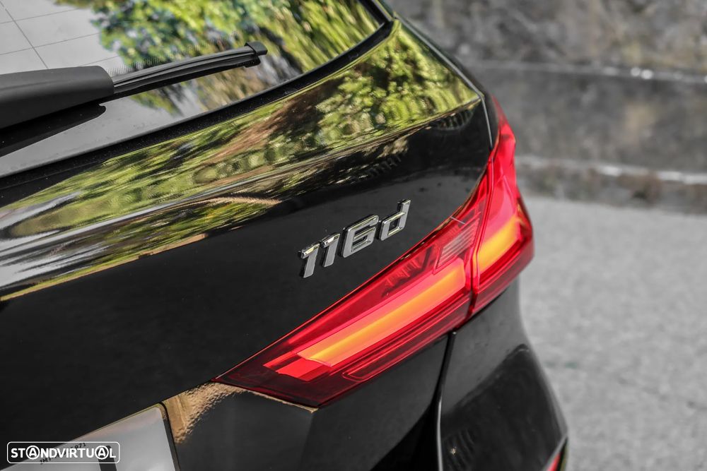 BMW 116 d Line Luxury Auto - 20