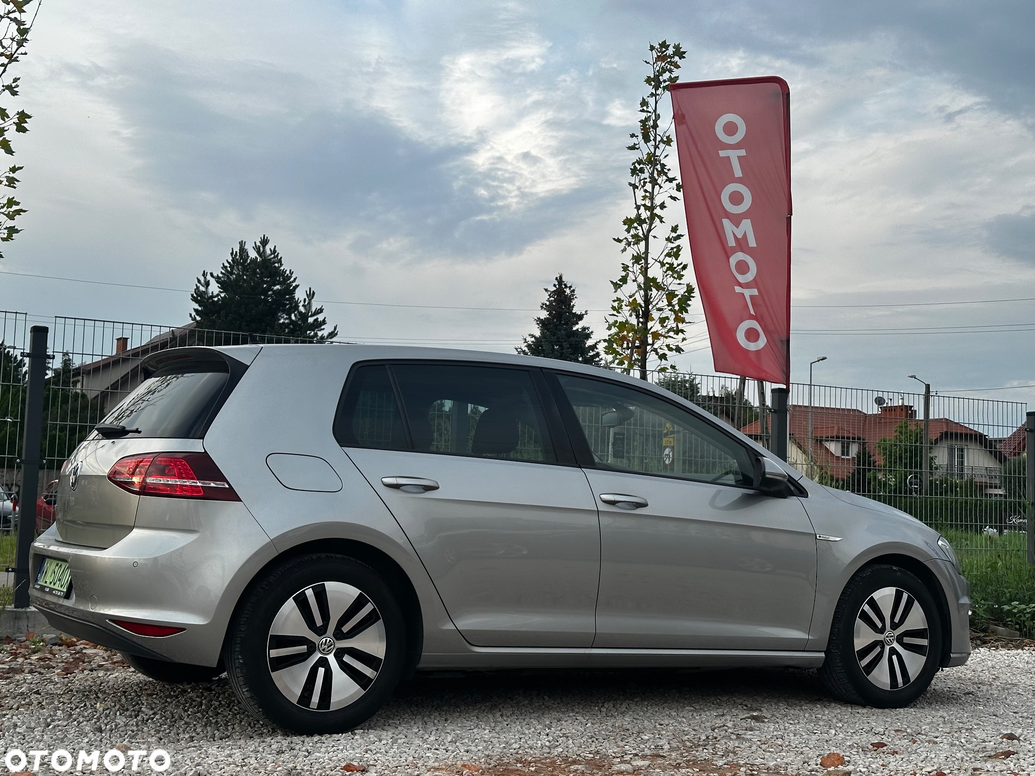 Volkswagen Golf - 12