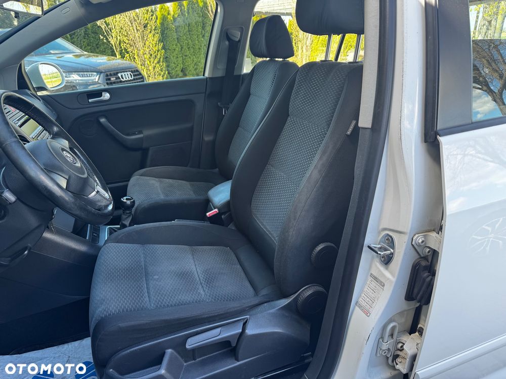 Volkswagen Golf Plus - 17
