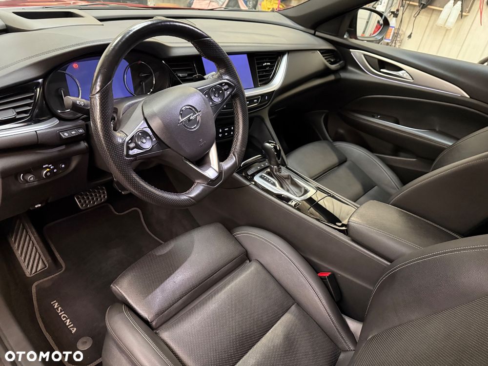 Opel Insignia - 18
