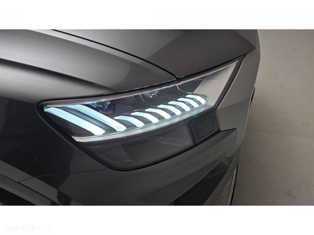 Audi Q8 - 25