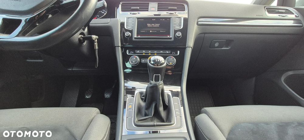 Volkswagen Golf VII 1.4 TSI BMT Highline - 17