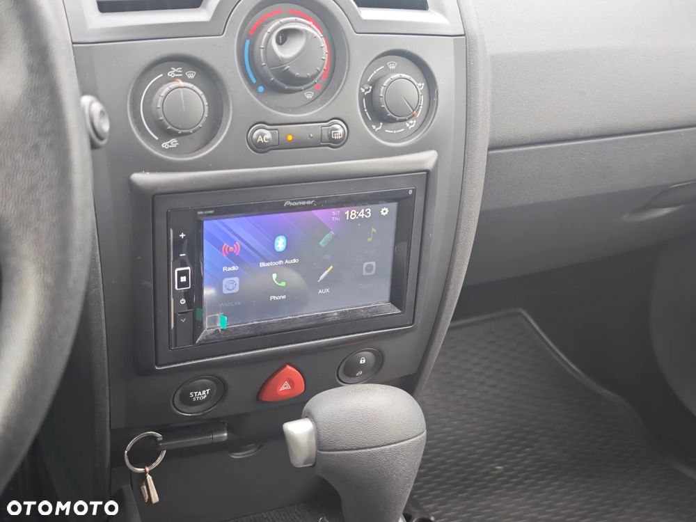 Renault Megane 1.6 Exception - 16