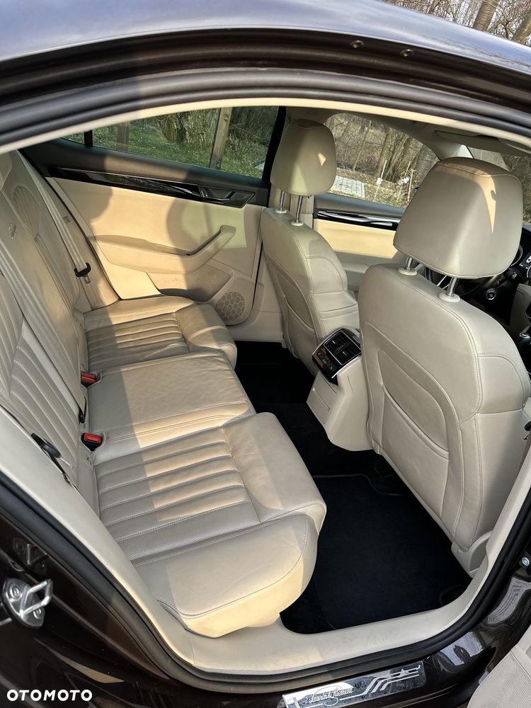 Skoda Superb 2.0 TDI 4x4 L&K DSG - 13